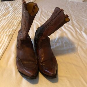 Mens Laredo cowboy boots. Excellent condition size 12
